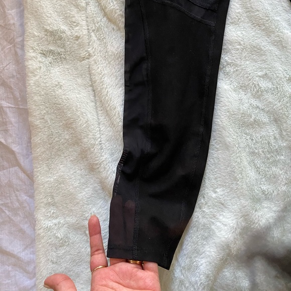 Black Workout leggings - Picture 2 of 3